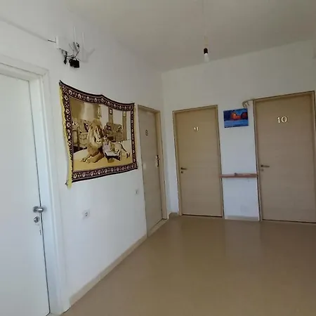 Lion's * Vlorë